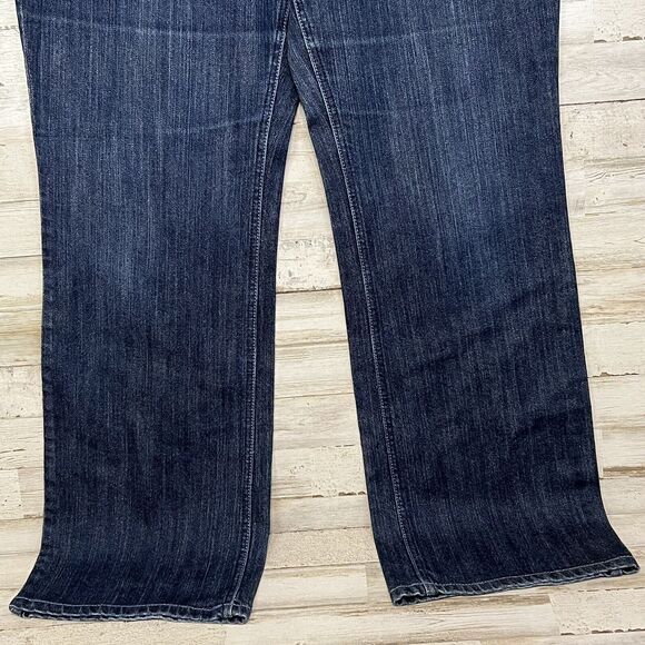 Womens CHICOS Platinum Straight Leg Jeans Size 3 Dark Wash Embroidered Pockets - Picture 3 of 13